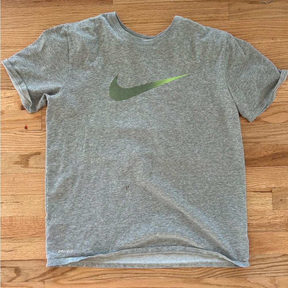 Nike Gray and Green Short Sleeve Tee